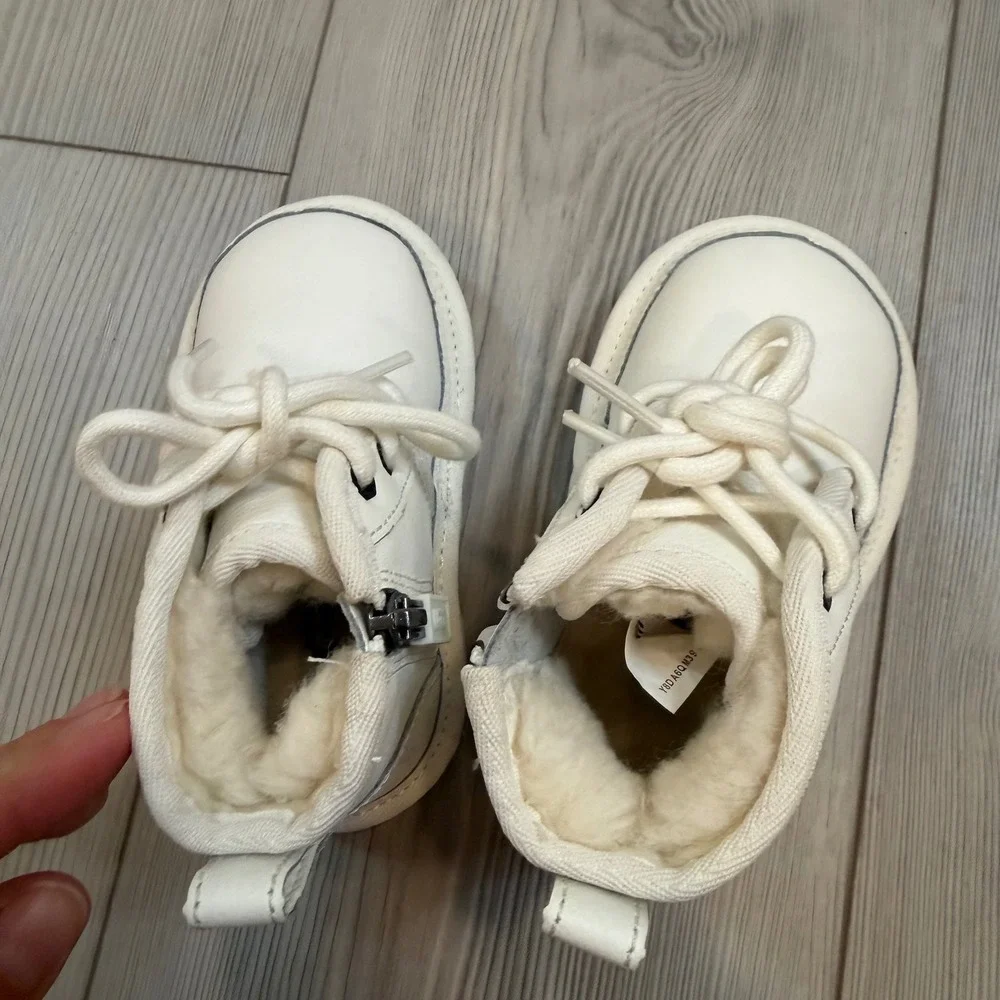 UGG Neumel II Toddler Size 6 Boots Off White Leather Lace Up Side Zip 1017320T